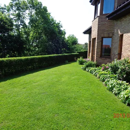 Dom Turysty Na Skarpie *