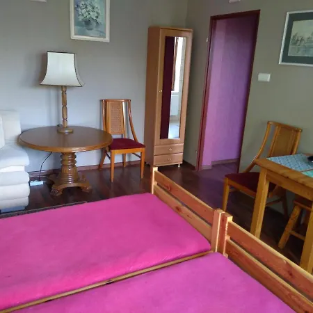 Dom Turysty Na Skarpie