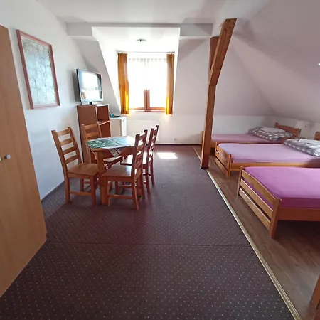 Dom Turysty Na Skarpie