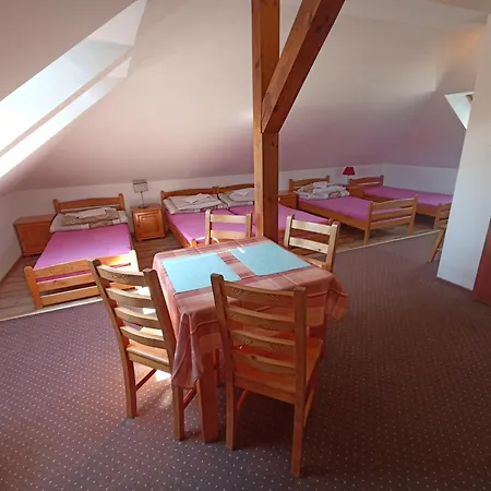 Dom Turysty Na Skarpie בית אירוח מאלבורק