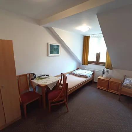 Δωμάτια σε οικογενειακή κατοικία Dom Turysty Na Skarpie *