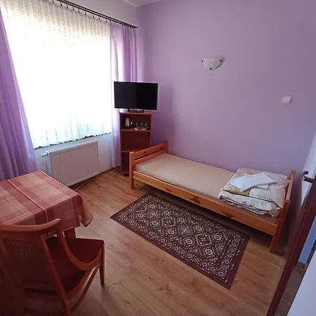 Dom Turysty Na Skarpie Δωμάτια σε οικογενειακή κατοικία Μάλμπορκ