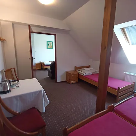 Dom Turysty Na Skarpie