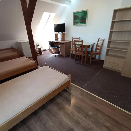 Dom Turysty Na Skarpie *