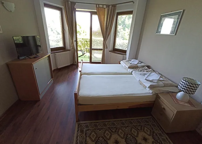 Dom Turysty Na Skarpie *