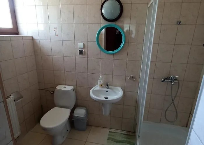 Pansiyon Dom Turysty Na Skarpie