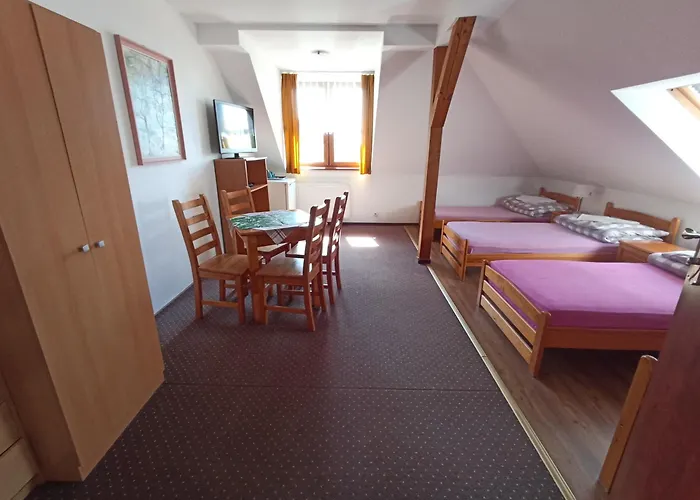 Dom Turysty Na Skarpie