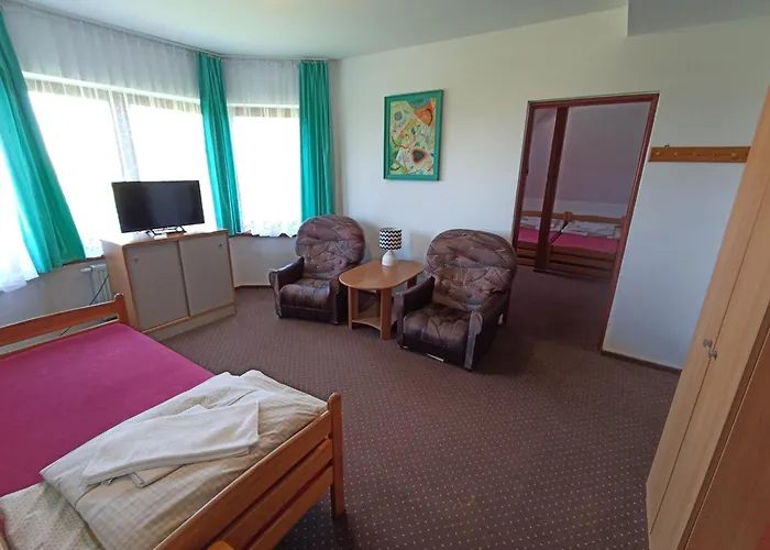 Pansiyon Dom Turysty Na Skarpie