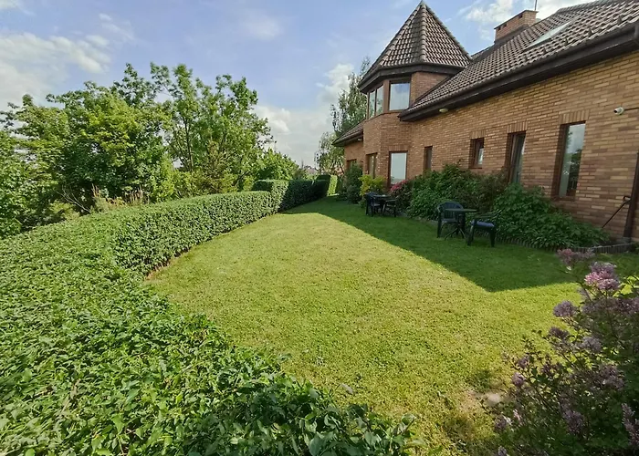 Dom Turysty Na Skarpie *